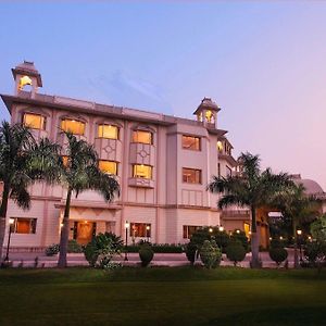 Kk Royal Hotel & Convention Centre